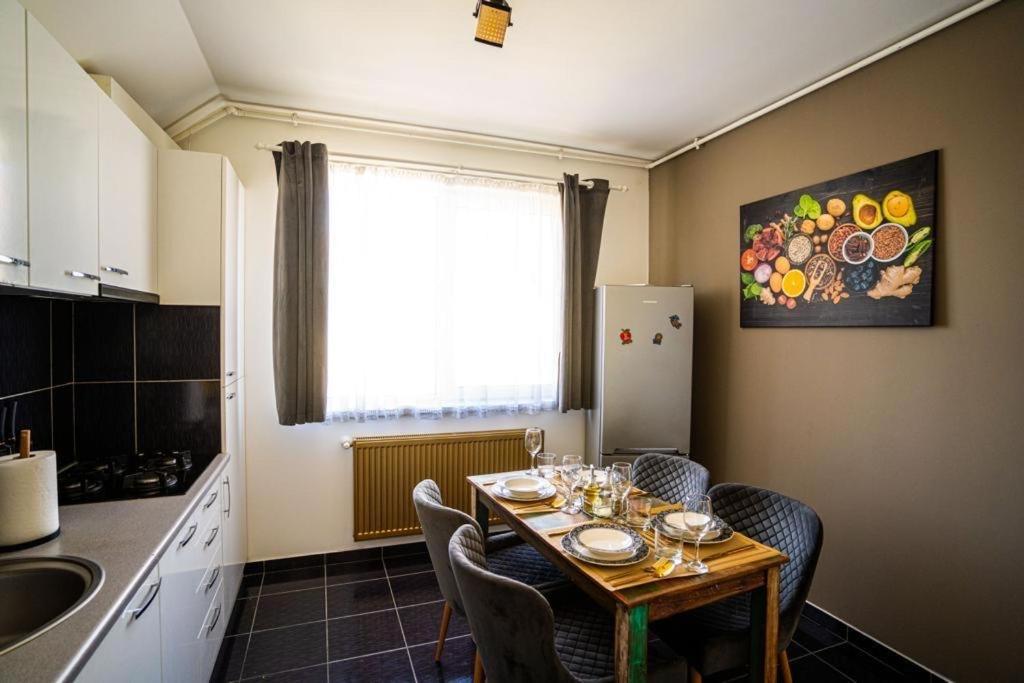 N & G Apartments Rîşnov Buitenkant foto